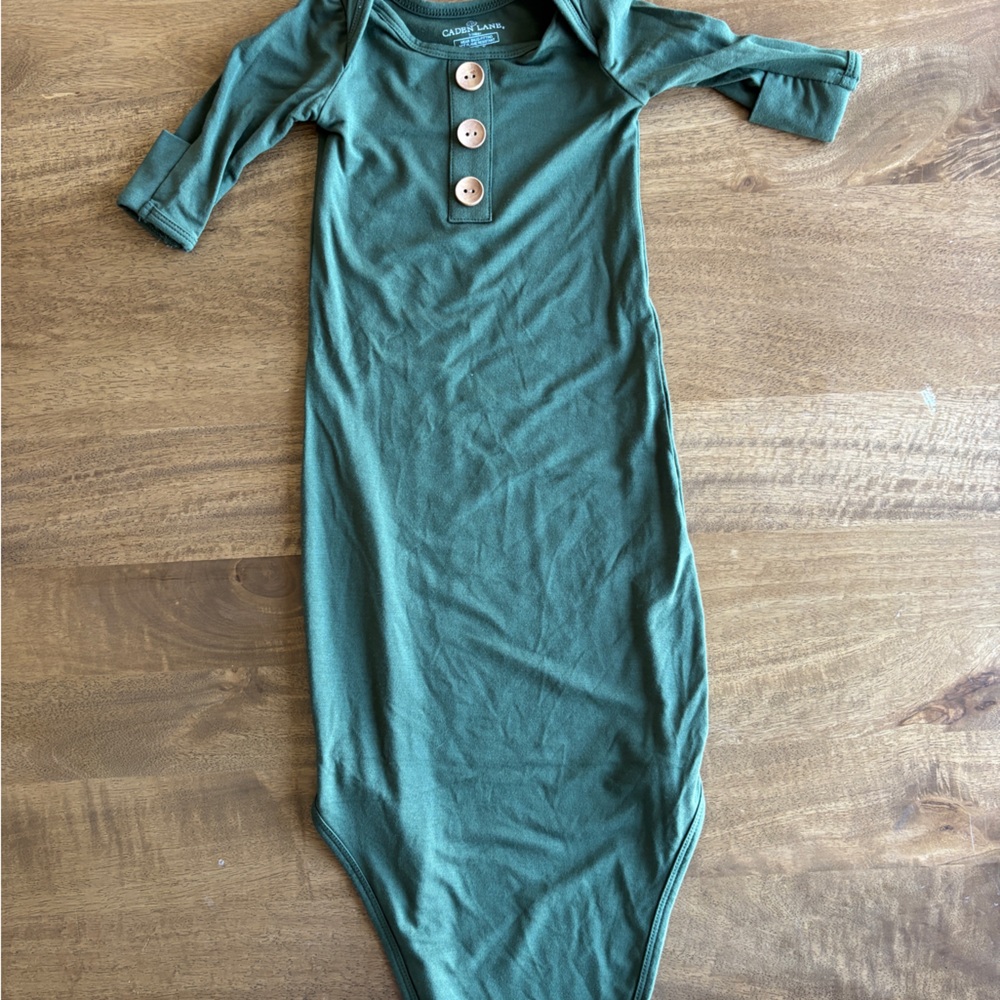 Caden Lane Newborn Baby Swaddle Sleepwear Bamboo Olive Green 7-14 Pounds